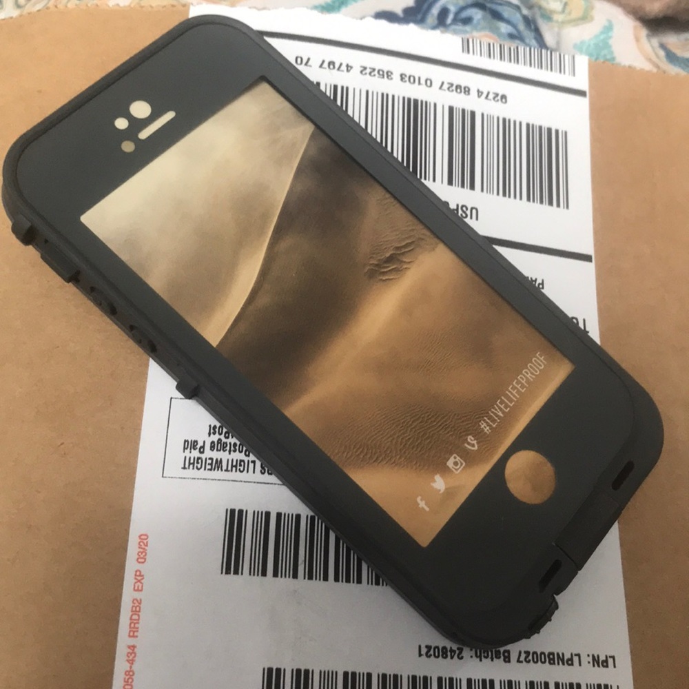 Brand new iPhone 5/5s life proof free case